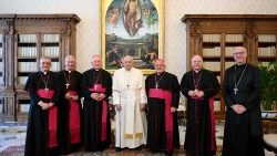 O Papa Francisco com os bispos da Basilicata