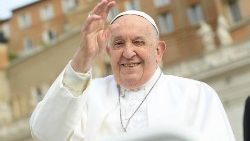Påven vid den allmänna audiensen den 8 maj 2024: Världen behöver hoppets dygd