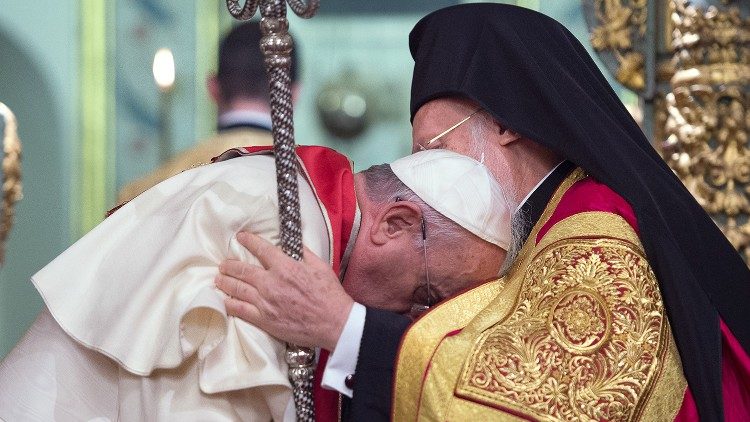 Franziskus 2014 in Istanbul mit Patriarch Bartholomaios I.