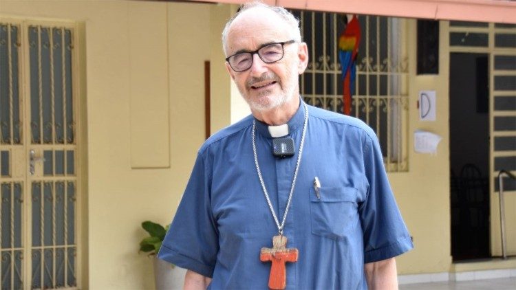 Il cardinale Czerny (foto di archivio che lo ritrae in Amazzonia)