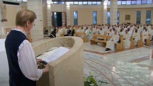 Kardinal Schönborn lobt Einkehrtage vor Weltsynode