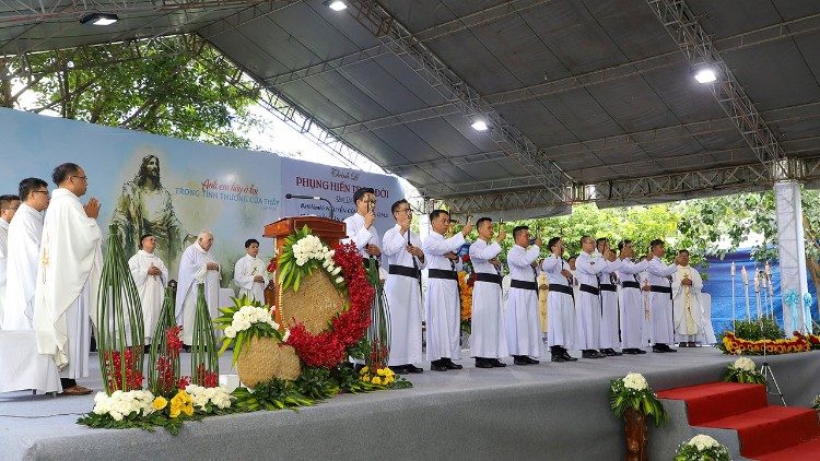 Premiers voeux des oblats au Vietnam