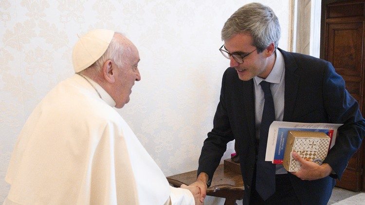 Encuantro del Papa Francisco con Bernardo García-Larraín