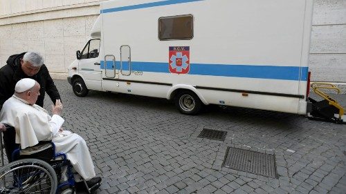 Krajewski in missione in Ucraina per Natale: in dono un "ospedale mobile"