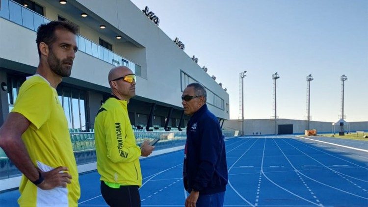 Archívna snímka: Zdraženie Athletica Vaticana na športovom podujatí na Gibraltáre (jún 2024)