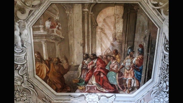 L'ostensione del Sacro Volto in un affresco della Grotte Vaticane