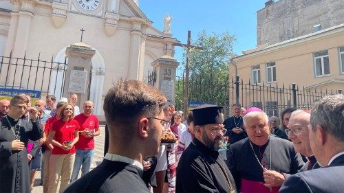 Kardinal Parolin in Odessa: Bringe den Segen des Papstes