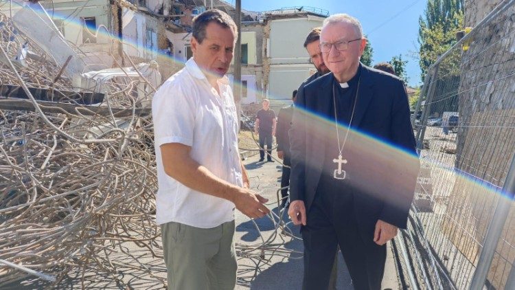 Kardinal Parolin in der Ukraine