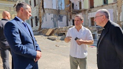 Cardinal Parolin: «Ne nous rendons pas à l'inévitabilité de la guerre»