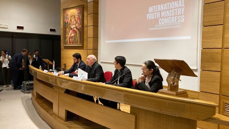 Ouverture du Congrès international sur la pastorale des jeunes. 