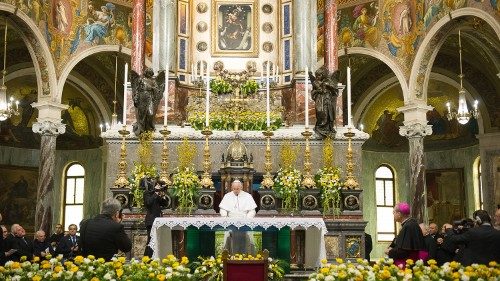 Papst: Schönheit des Rosenkranzes wiederentdecken