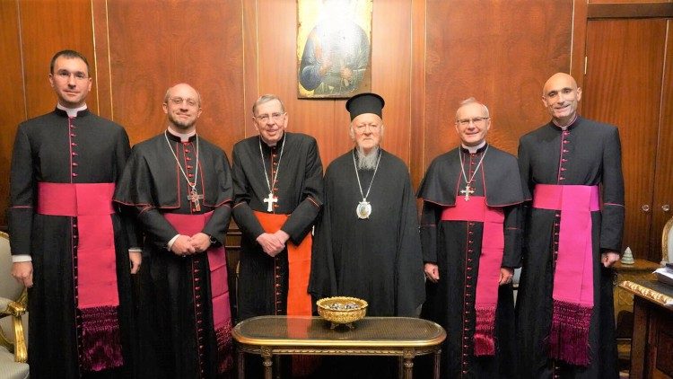 Die Delegation aus Rom zu Besuch bei Patriarch Bartholomaios in Istanbul