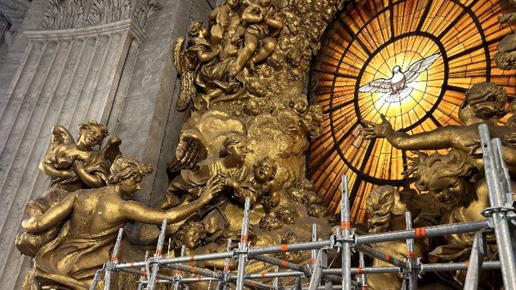 Sui ponteggi del Baldacchino e della Cattedra di San Pietro 