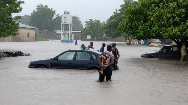 dégâts des innondations à Yagoua