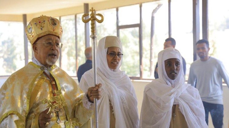 Emahoy Haregeweine with Cardinal Berhaneyesus during the blessing of the Chapel in Holeta, Ethiopia