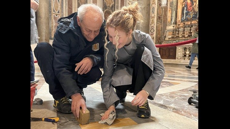 Restoring the artwork in the Basilica