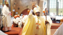  Bokulisi bo Episkopo ya Mgr Emmanuel Ngona na Cathédrale Notre Dame du Congo, na engumba Kinshasa o ekolo RDC, mokolo mwa zomi na Mitano ya sanza ya libwa ya nkoto ibale ntuku mibale na minei (2024).